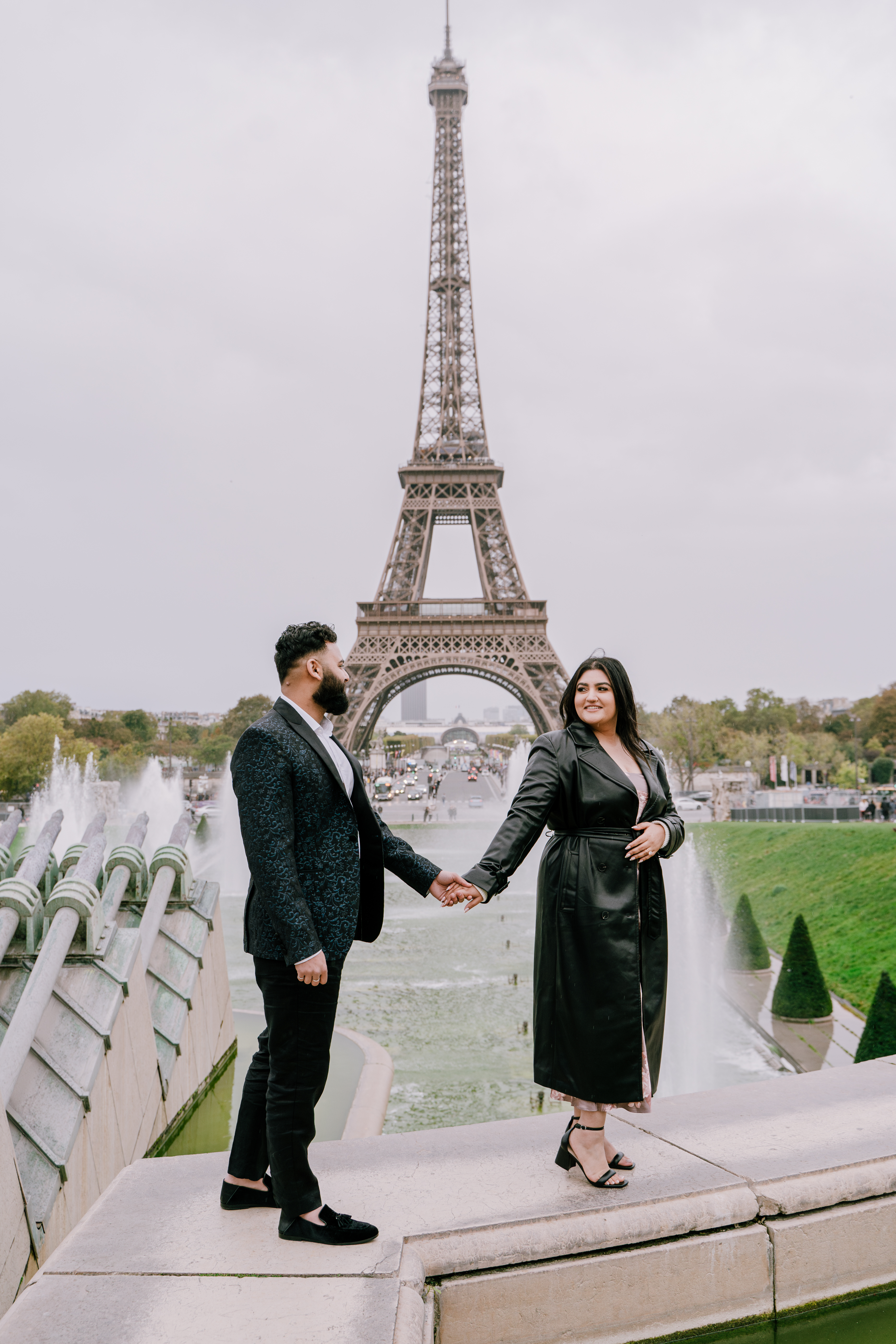 Engagement content frame
